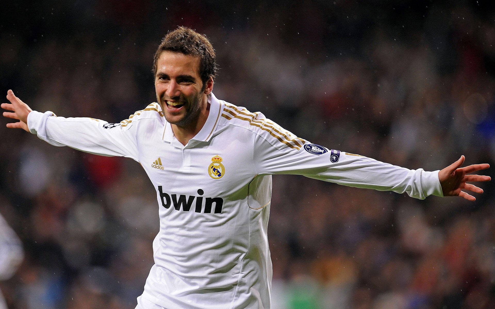 欧冠主帅战术安排被评为“临场大师”之作